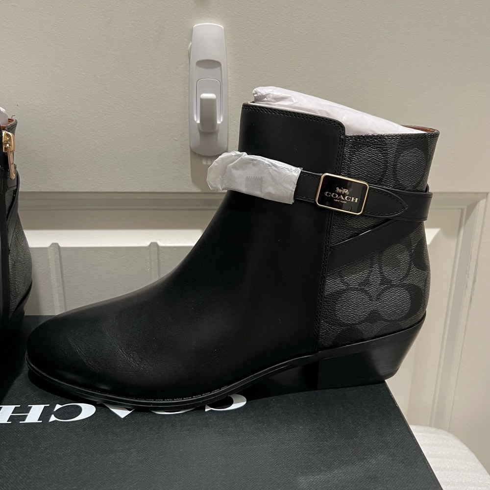 NWT coach bootie - Picture 3 of 11